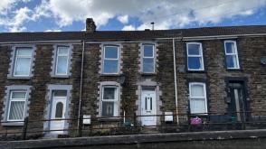 House in Need of Improvement in Swansea photo