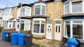Mid-terraced house requiring refurbishment in Hull photo