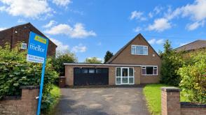 Potential to renovate in Whitefield photo