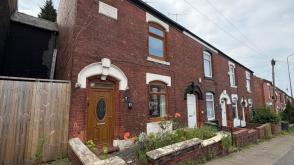 Property for modernisation in Dukinfield photo