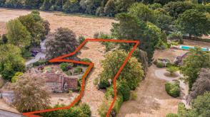 Land for sale in Upper Basildon photo