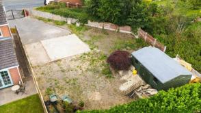 Plot for sale in Wakefield photo