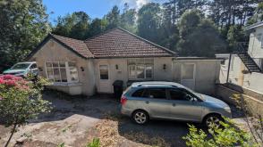 DEVELOPMENT AND REFURBISHMENT OPPORTUNITY in Torquay photo