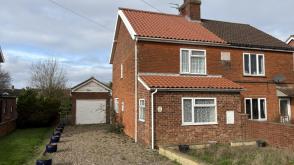 House in need of updating in Dereham photo
