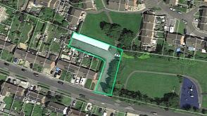 Land for sale in Devizes photo