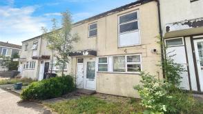 Refurbishment and investment opportunity in Harlow photo