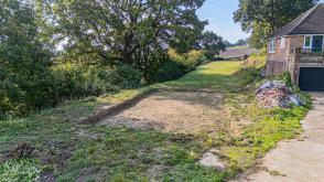 Land for sale in Battle photo