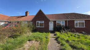 Bungalow in need of updating in Norwich photo
