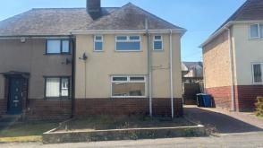 House requiring modernisation in Chesterfield photo