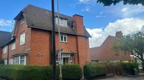 Property requiring refurbishment in Leicester photo
