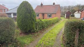 Bungalow requiring modernisation in Norwich photo