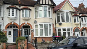 Mid-Terrace House For Improvement in Leigh-on-Sea photo