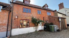 Town house in need of updating in Reepham photo