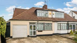 Semi-Detached House Requiring Modernisation in Pinner photo
