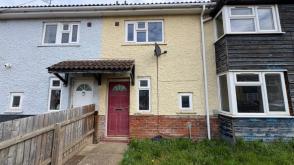 House requiring full renovation in King's Lynn photo
