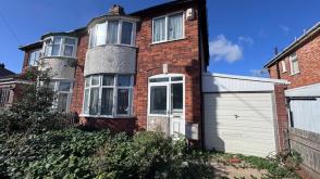 In need of renovation in Leicester photo