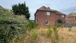 Semi-detached house in need of modernisation in King's Lynn photo