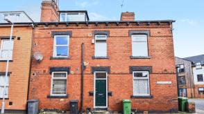 Property for renovation in Leeds photo