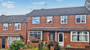 The property does require renovation in Leeds photo