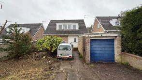 Requires a comprehensive scheme of repair in Chesterfield photo