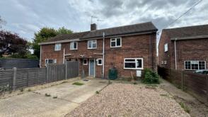 Semi-detached house requires modernisation in King's Lynn photo