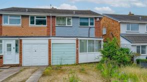 Potential for modernisation in Catshill photo