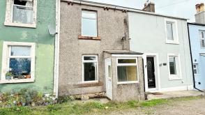 Terraced house for modernisation in Frizington photo