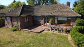 Chalet bungalow for modernisation in Thetford photo