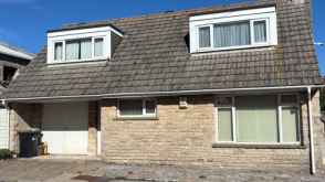 Chalet bungalow for updating in Swanage photo