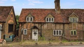 The property requires a program of refurbishment in Hemel Hempstead photo