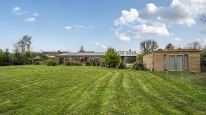 Development potential in Shirrell Heath photo