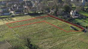 Building plot in Pitney photo