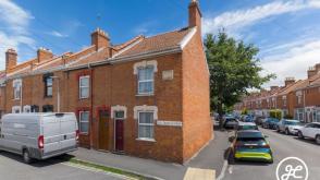 Property requires refurbishment in Bridgwater photo