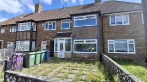 Town house for modernisation in Walton photo