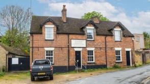 Detached mixed-use property for conversion in Newbury photo