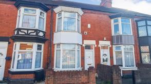 Property in need of modernisation in Nuneaton photo