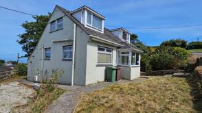 Bungalow requiring refurbishment in St. Ives photo