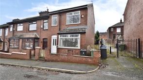 Property for improvement in Oldham photo
