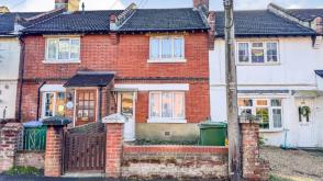 The property requires a program of refurbishment and repairs in Southampton photo