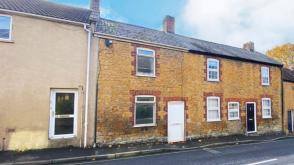 The property requires a program of refurbishment in Castle Cary photo