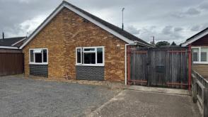 Bungalow in need of finishing in Thetford photo