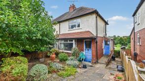 Semi detached property does require renovation in Leeds photo