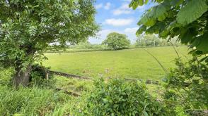 BUILDING PLOT in Cowes photo