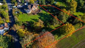 Plot for sale in Great Witley photo