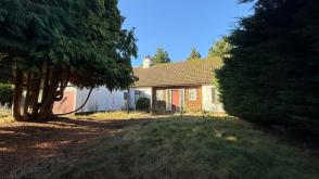 Bungalow requiring modernisation in Sittingbourne photo