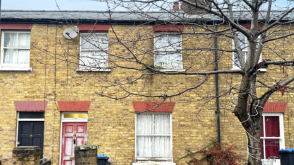 House requiring modernisation in Harlesden photo