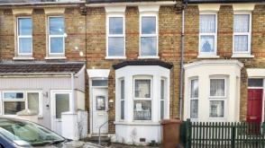 House in Need of Refurbishment in Gillingham photo