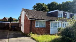Bungalow in need of modernisation in Wolverhampton photo