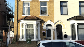 House requiring modernisation in Romford photo