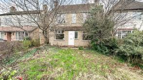 The property requires complete modernisation in Clapham photo